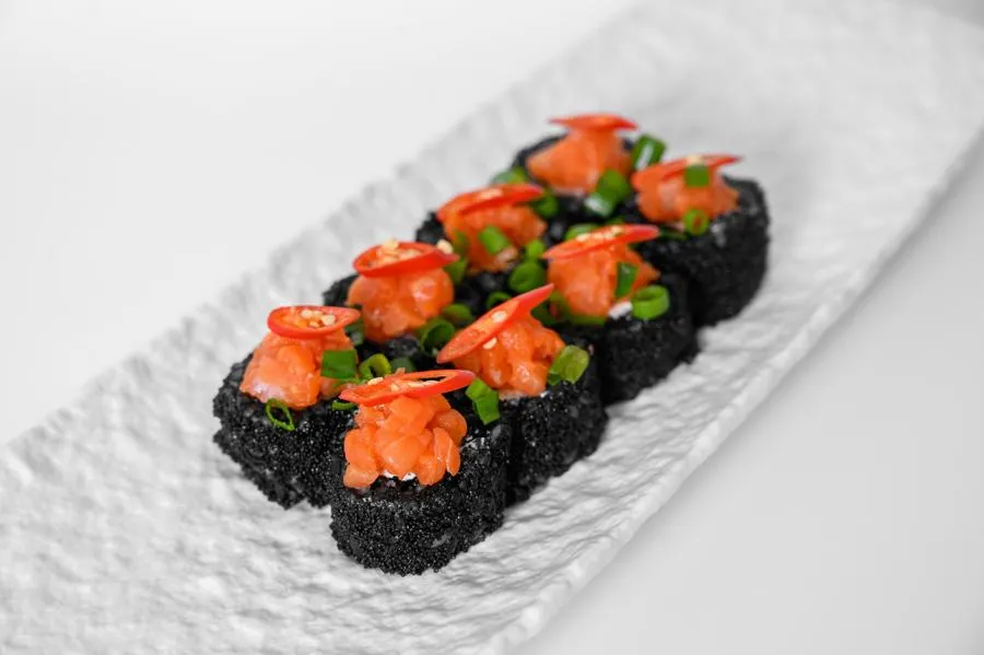 Черный лосось