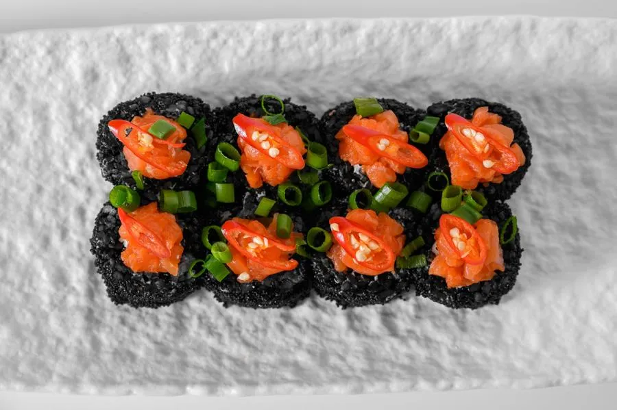 Черный лосось